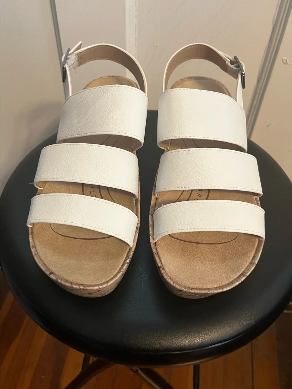 New Women’s Life Stride White Strappy Cork Wedge Sandals